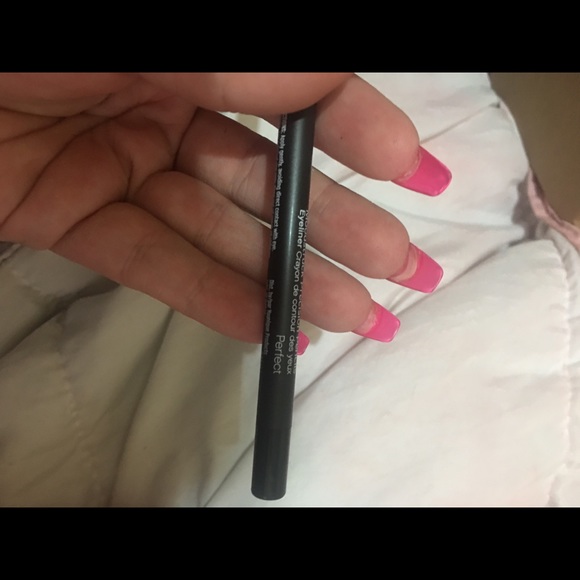 🖤 YOUNIQUE | Pencil Eyeliner (Perfect) - Picture 4 of 6